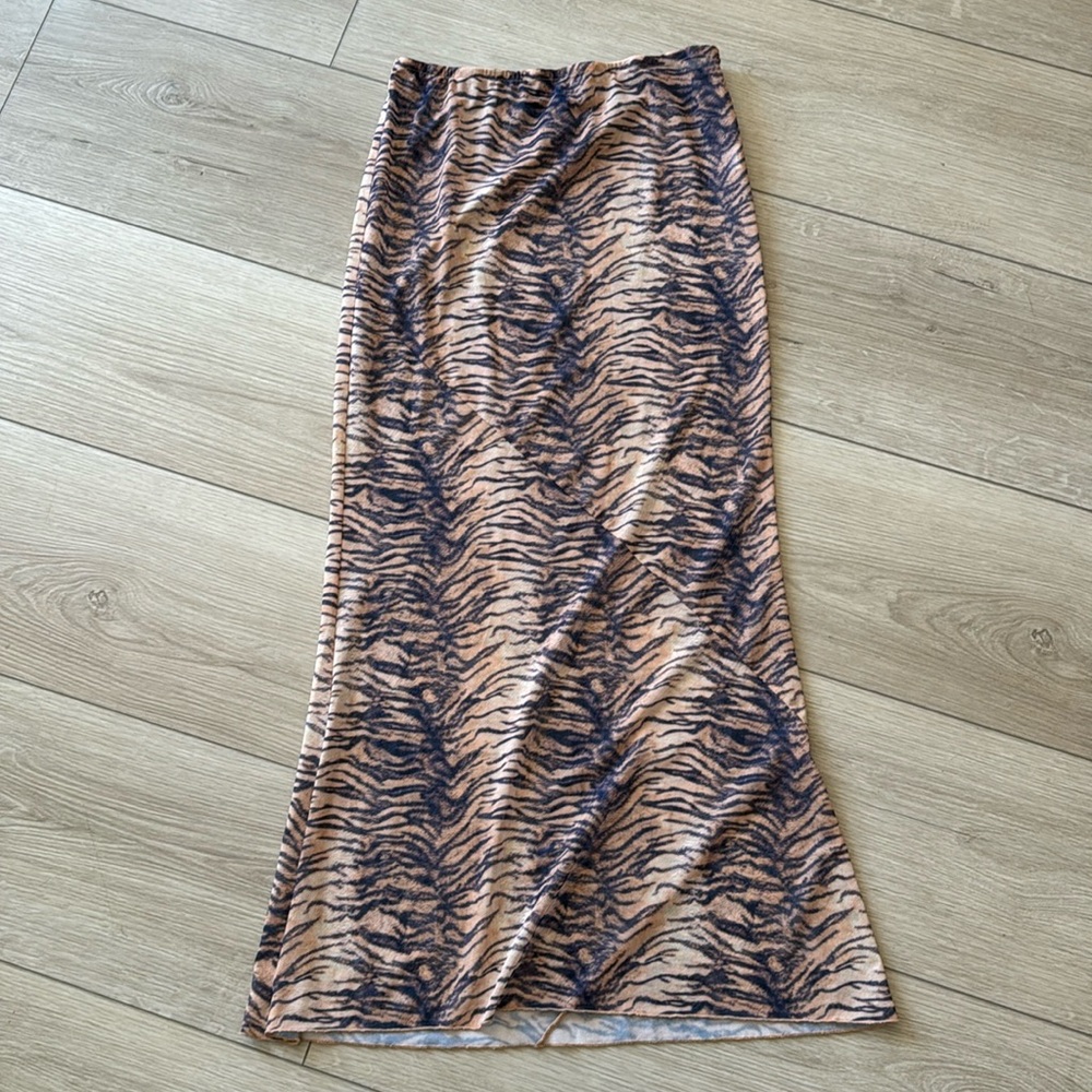 Jagger & Stone US 6 Sheer Cheetah Form Fitted Pencil Skirt